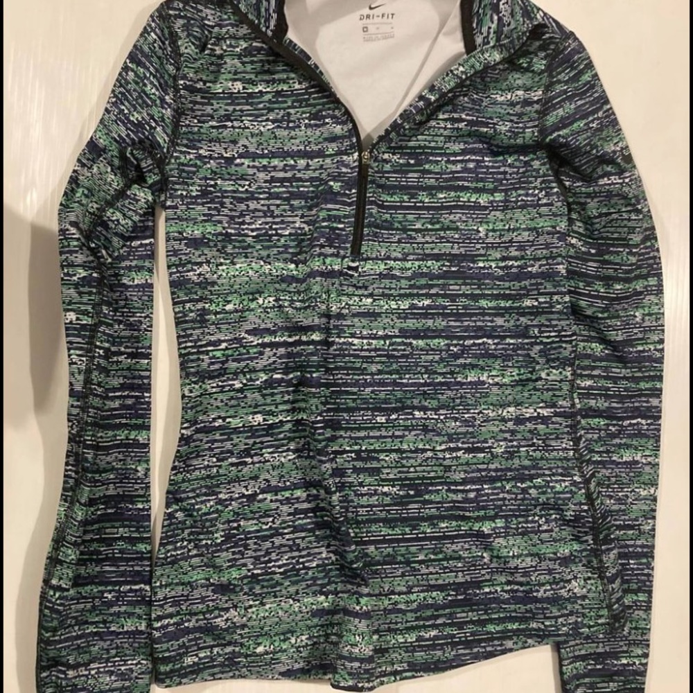 Women’s Nike Dri-fit pullover